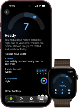 En iPhone 18 Pro i fargen svart vises forfra med resultatet fra en kapasitetsvurdering (på 7) på skjermen. Den er sammenkoblet med en Apple Watch i fargen brun, som også vises forfra med samme kapasitetsvurdering på 7 på skjermen.