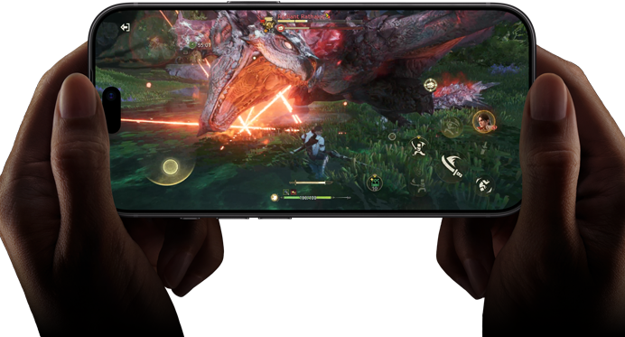 iPhone 18 Pro vises forfra. På skjermen demonstreres den imponerende ytelsen til A20 Pro-chipen med en scene fra Monster Hunter Outlanders